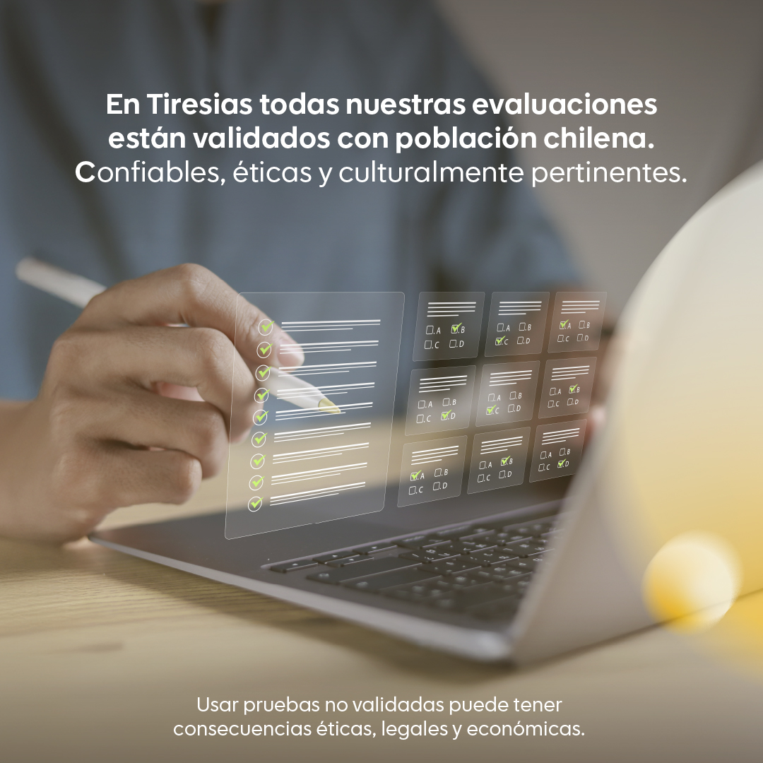 Persona aplicando test en computador con mensaje “En Tiresias todos nuestros test están validados con población chilena.